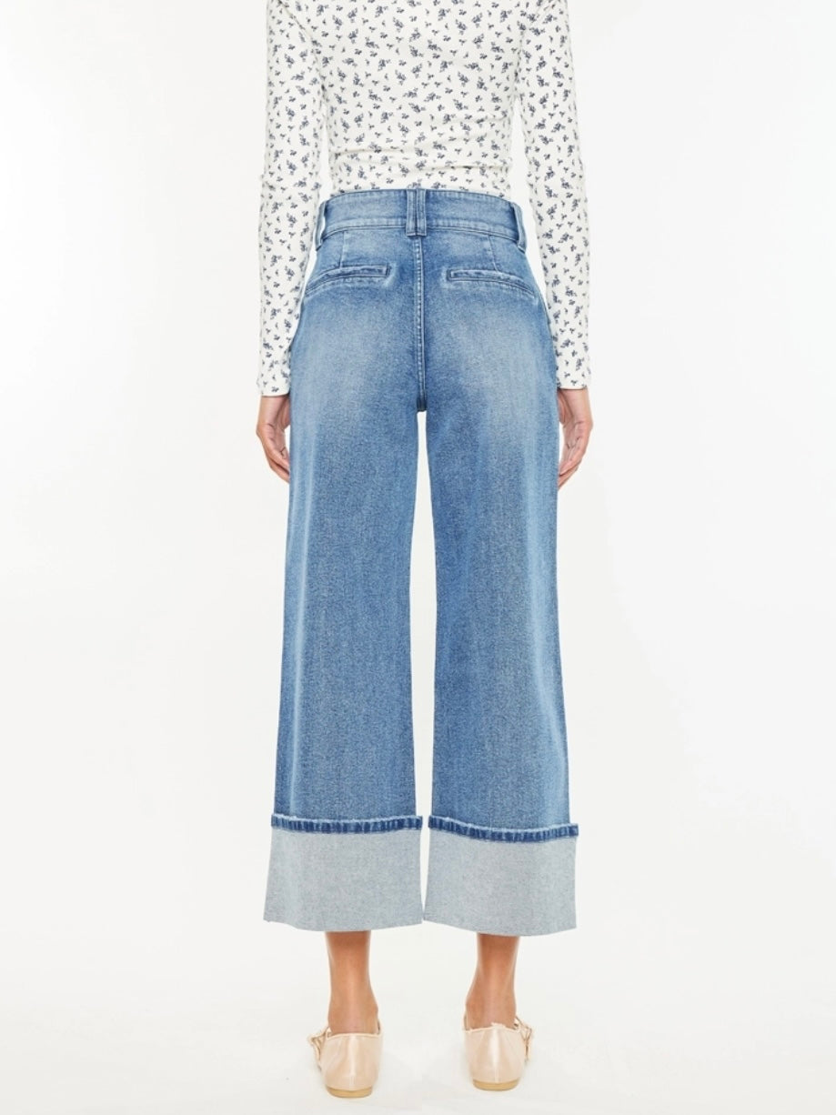 Roam Free 90s Jeans