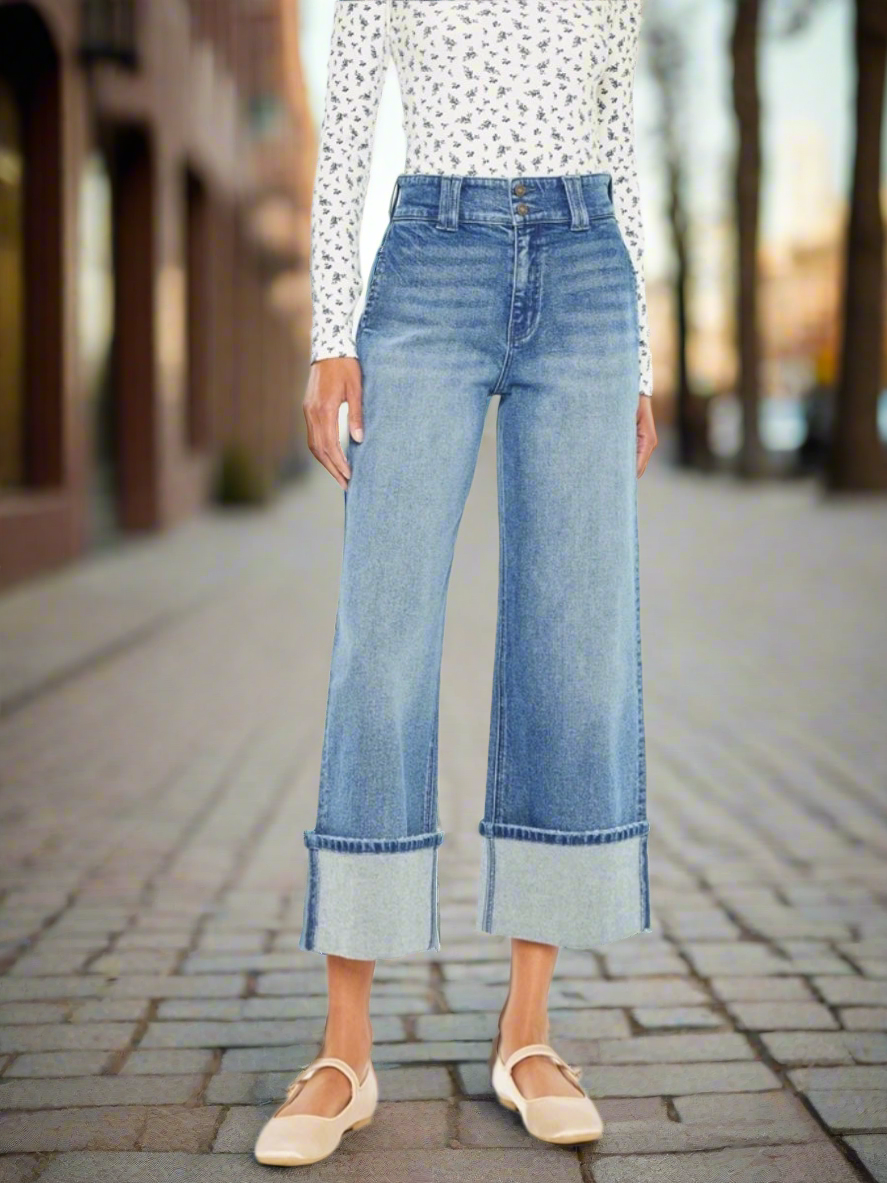 Roam Free 90s Jeans