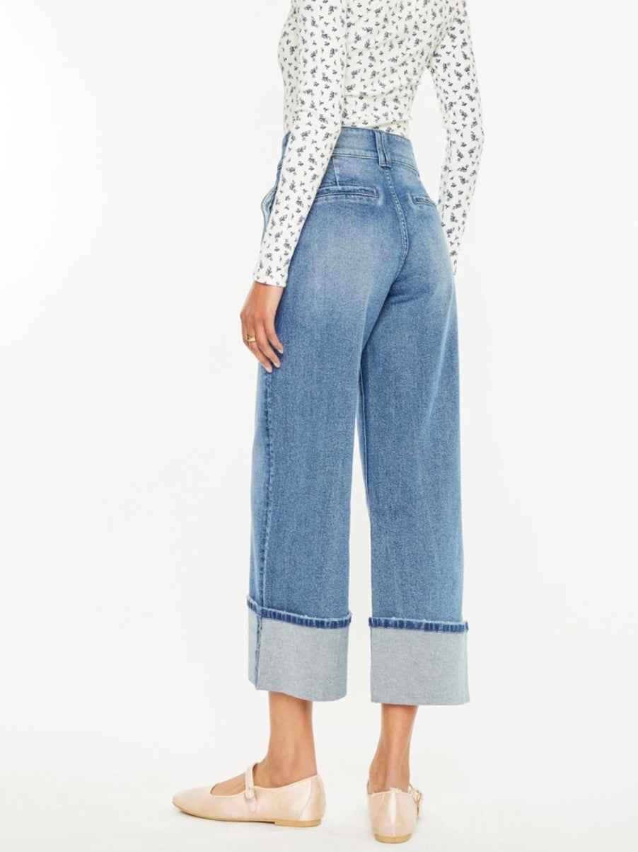 Roam Free 90s Jeans